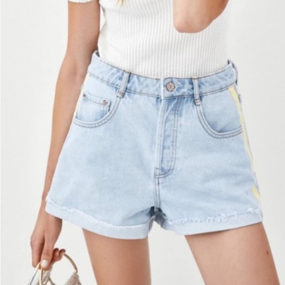 Zara Denim High Waisted Yellow Striped Jeans Shorts Sz 4 - Picture 2 of 6